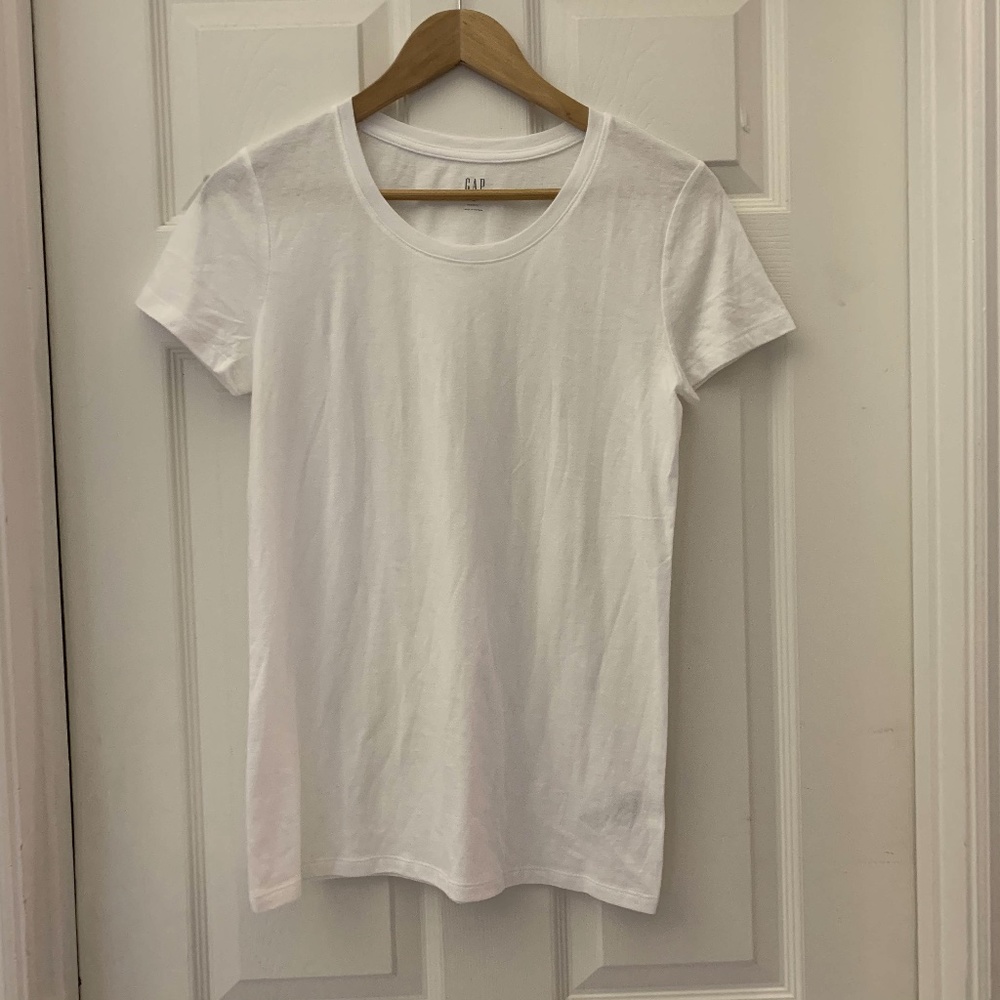 Gap White Sz. M Crew Neck T Shirt